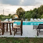 Κάμπινγκ Etno Camp Lucic *