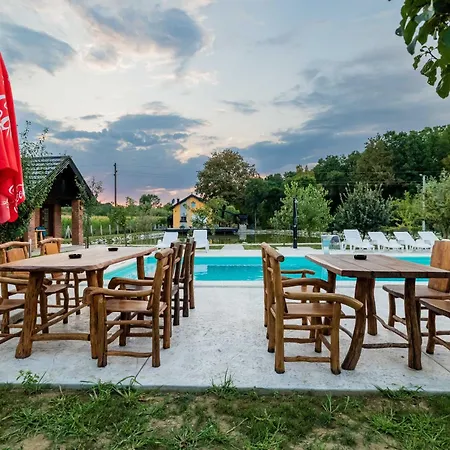 Etno Camp Lucic Kamp alanı *