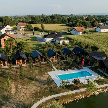 Kamp alanı Etno Camp Lucic