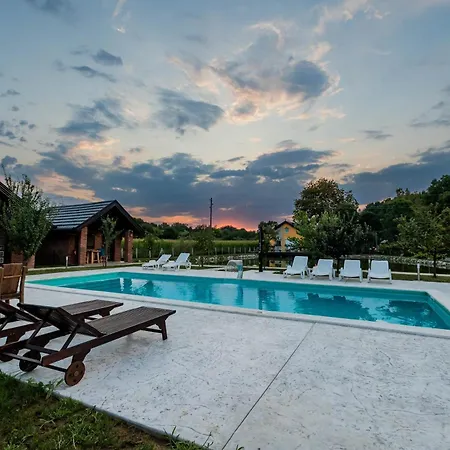Etno Camp Lucic Camping Odžak